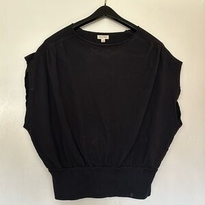 Black pilcro top